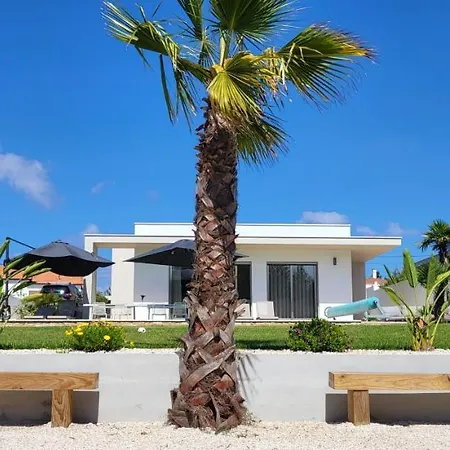 Silver Coast Villa Nadadouro