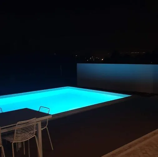 Silver Coast Villa *