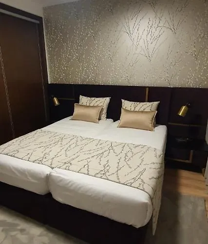 Silver Coast Nadadouro